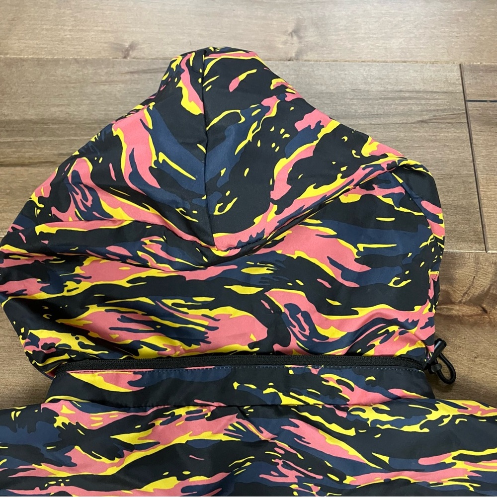 Adidas Women’s Size XS Windbreaker Bomber Jacket Camo Adjustable Pink Yellow - Picture 15 of 16